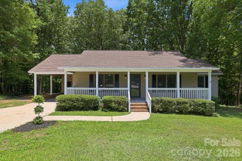 1801 Bridgewood Drive