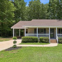 1801 Bridgewood Drive