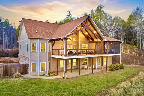 1510 Royal Lane active home in The Coves Mountain River Club, Lenoir, NC