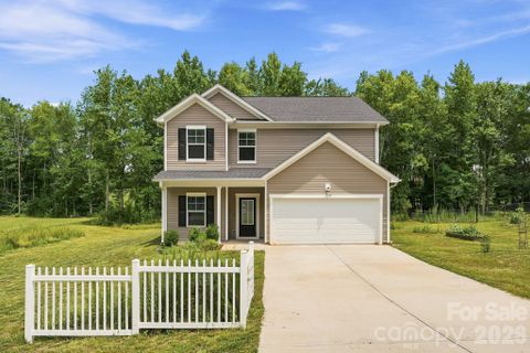 3517 Cambridge Place active home in Brookmeade, Statesville, NC