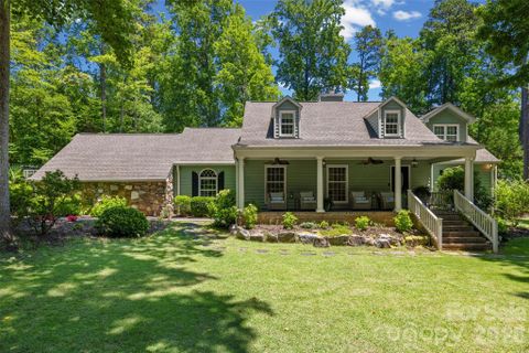 2 Pine Point Road pending home in River Hills, Lake Wylie, SC
