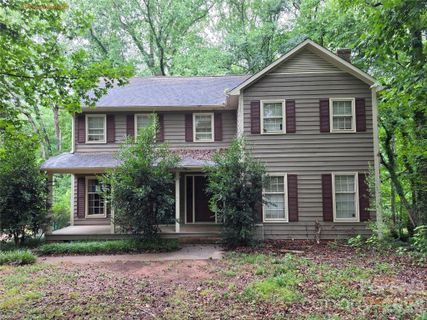 10416 Doylestown Road pending home in Providence Ridge, Matthews, NC