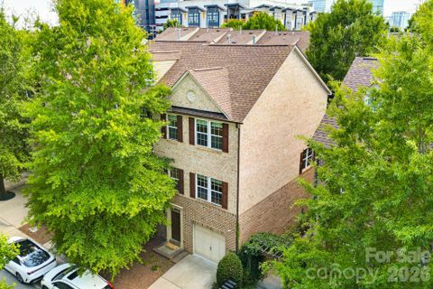 225 Lincoln Street