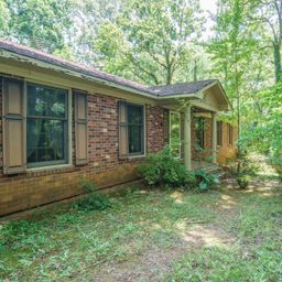 1729 Brentwood Drive