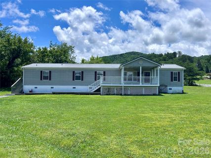755 Fairview Loop