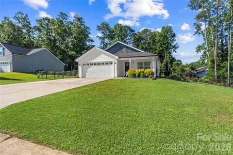 3155 Riber Lane pending home in Rachels Vineyard, Claremont, NC