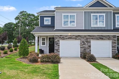 2647 Ruby Dixon Crossing Drive active home in Ruby Dixon Crossing, Gastonia, NC