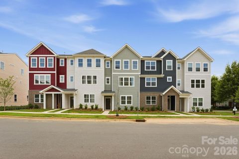4039 Bass River Parkway pending home in City Park, Charlotte, NC