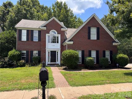11630 Clingman Lane active home in Mt Isle Harbor, Charlotte, NC
