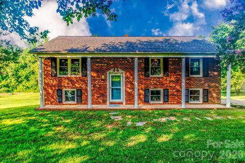 2910 Old Highway 60 Highway