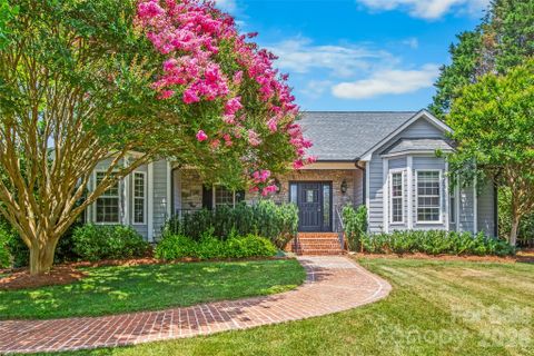 217 Riverwood Drive
