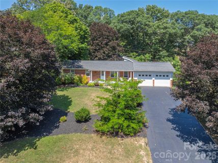 258 Camelot Drive