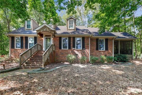9475 Man O War Road