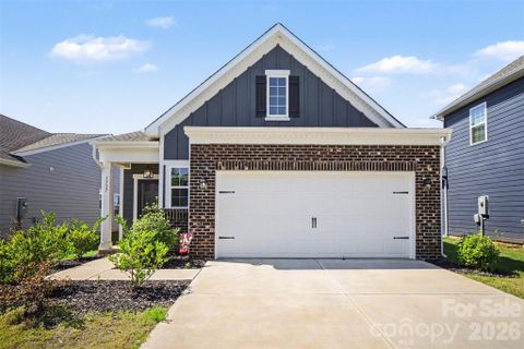1737 Otter Perch Lane active home in Elizabeth, Fort Mill, SC