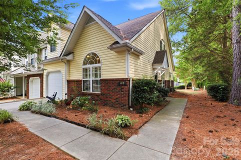 Homes in Arlington Downs, Matthews