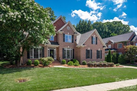 7102 Edenderry Drive pending home in Edenderry, Charlotte, NC