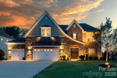 941 Gabriel Jon Place pending home in The Retreat At Rayfield, Indian Land, SC