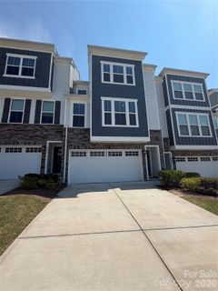 928 Portrush Lane
