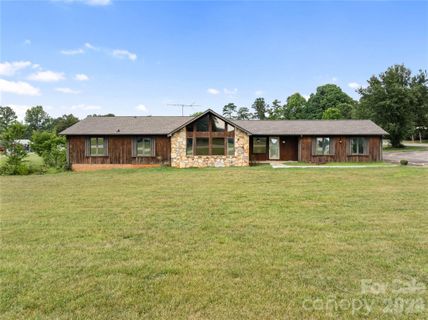 7610 Long Island Road