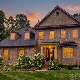 2626 Hamilton Crossings Drive