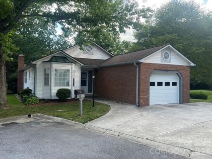 Homes in Plantation Walk, Hendersonville