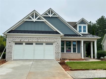 8905 Silver Springs Court active home in Cresswind, Charlotte, NC