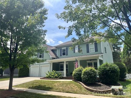 8707 Lake Pines Drive pending home in Westmoreland, Cornelius, NC