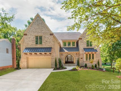 517 Heather Lane pending home in Ashbrook, Charlotte, NC