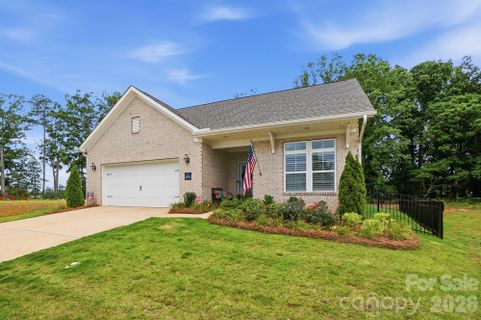 3006 Constitution Lane active home in Founders Landing, Gastonia, NC