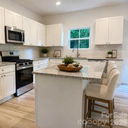 1225 Stoneglen Drive