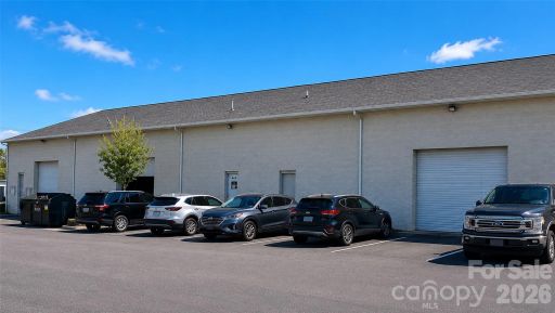 1032 Central Drive