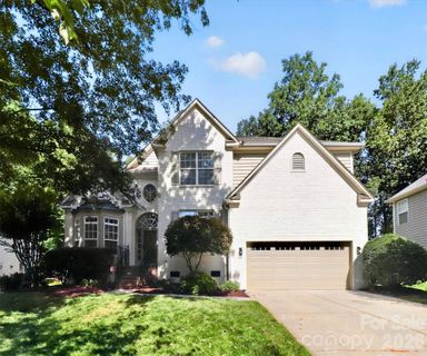 15311 Marsh Field Court active home in Northstone, Huntersville, NC