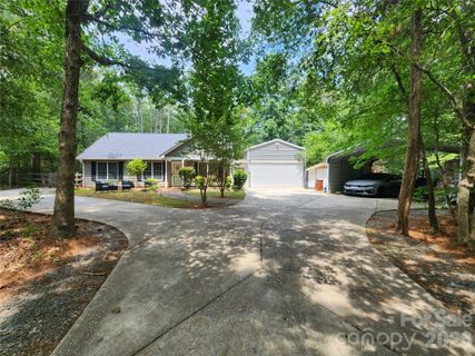 8003 Hope Lane active home in Kingsland, Waxhaw, NC