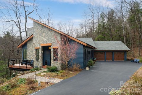 208 Glenroy Court active home in Kenmure, Flat Rock, NC