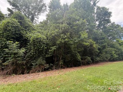 1575 Cranwell Drive active home in Berkshire, Mt Ulla, NC