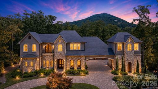 1905 White Tree Trail active home in The Cliffs At Walnut Cove, Arden, NC