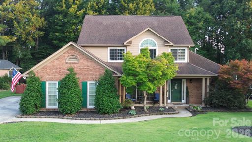 Homes in Roberta Farms, Concord