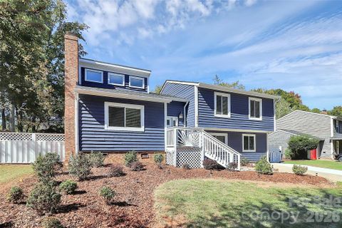 9546 Fairway Ridge Road pending home in Raintree, Charlotte, NC