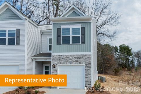 5330 Porterhouse Way pending home in Ember Glen, Charlotte, NC