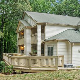 1001 Churchill Downs Court