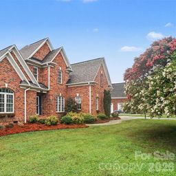 1004 Creekwalk Drive