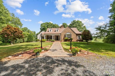 881 Handy Road
