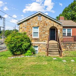 1821 Remount Road