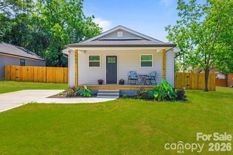 109 W Poplar Street