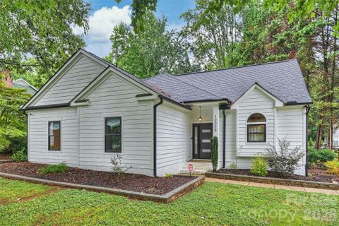 12328 Sparkling Way active home in Cedarfield, Huntersville, NC