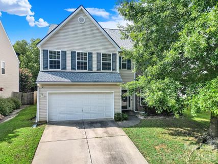 898 Coach House Court