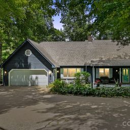 15 Forest Ridge Lane