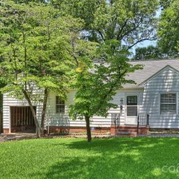 1211 Woodland Drive