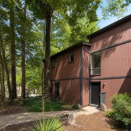 6101 Honeysuckle Lane