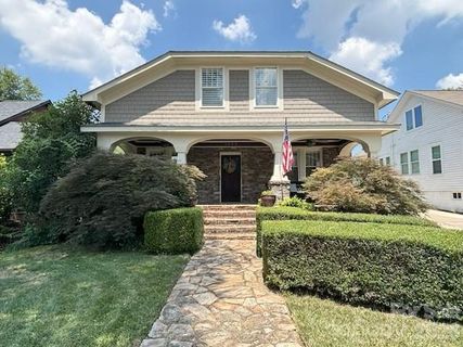 1822 Lombardy Circle
